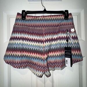 Greyson Canyon Peak Pheonix Short. Size Small. NWT